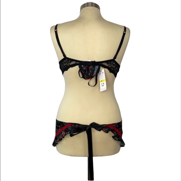 Jezebel Red and Black Floral Lingerie Set - Picture 2 of 14